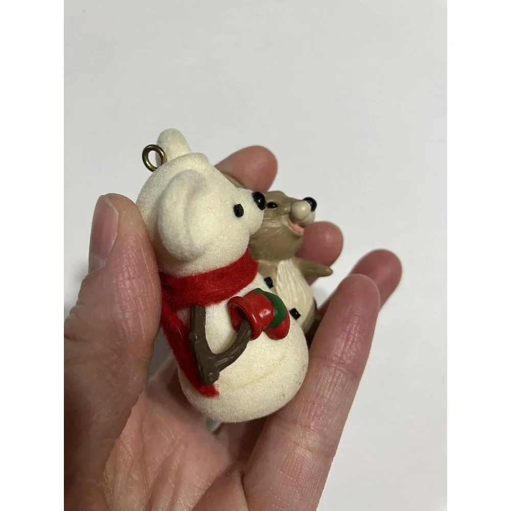 Snow Buddies 1986 Mouse Friends Hanging In The Snow Hallmark Ornament Christmas